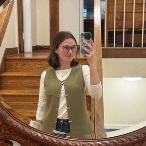 Meet your Posher, Hope